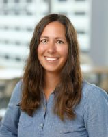 Elizabeth Suelzer photo